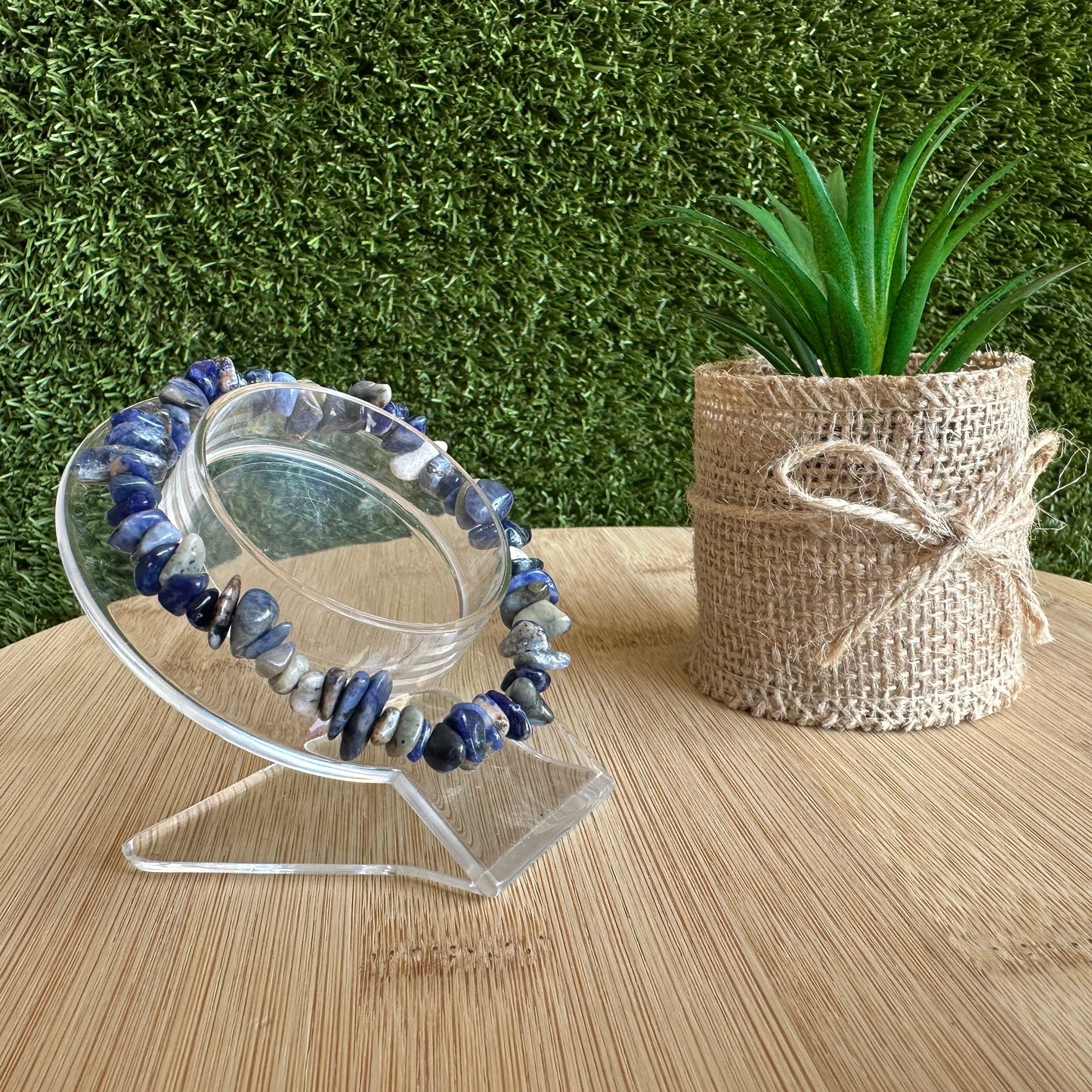Close‑up of sodalite chip bracelet showing natural blue and white crystals with soothing energy