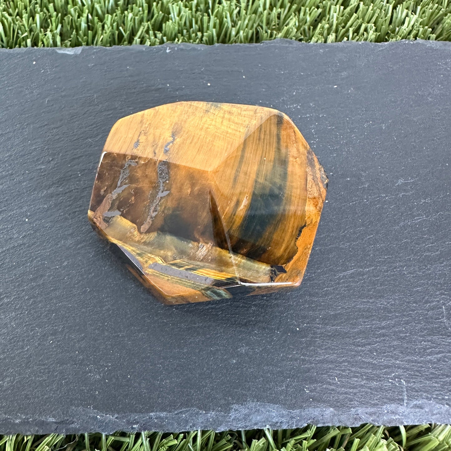 Golden Tiger's Eye Freeform Faceted Stone: Courage and Confidence